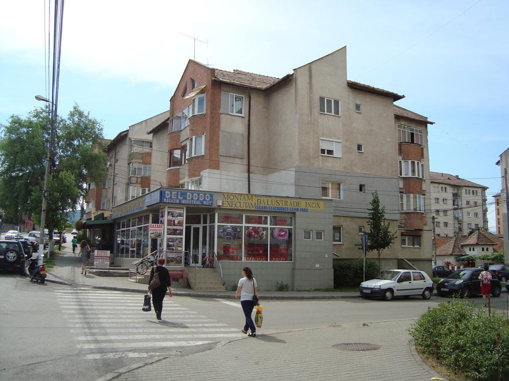 Apartamentul Republicii 阿尔巴·尤利亚· 外观 照片